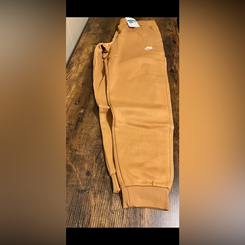 Boys Nike jogging pants XL